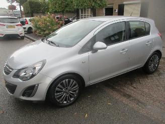 Avarii autoturisme Opel Corsa 1.4-16V DESIGN EDITION 5 DEURS AIRCO 2013/9