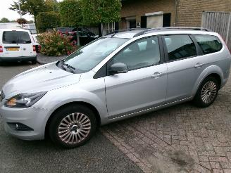 Vaurioauto  passenger cars Ford Focus 1.8 TITANIUM  FLEXI FUEL 2009/4
