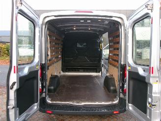 Ford Transit TDCI  L2 H2 3 PERSOONS AIRCO picture 8