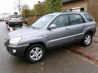 skadebil auto Kia Sportage 2.0 CRDI 4WD AUTOMAAT GEEN SCHADE 2005/11