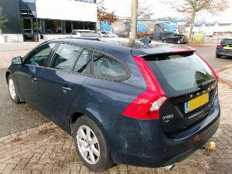 Volvo V-60 1.6 T3 KINETIC 112.656 KM CLIMA NAVI AUT picture 11