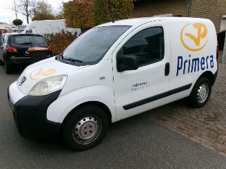 krockskadad bil bedrijf Peugeot Bipper 1.4 HDI XR PROFIT AIRCO GEEN SCHADE 2010/11