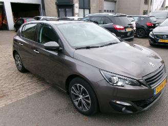 Peugeot 308 1.6 I PREMIERE CLIMA NAVI PANO picture 4