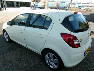 Opel Corsa 1.3 CDTI EDITION AIRCO NAVI 5 DEURS picture 8