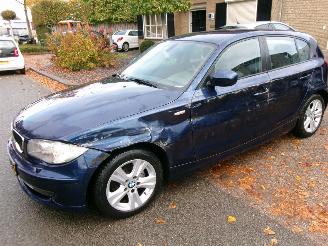 skadebil auto BMW 1-serie 116 I HIGH EXCUTIVE CLIMA 2011/2