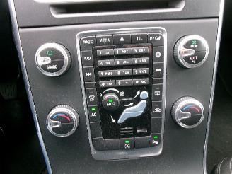 Volvo V-60 2.0 D4 KINETIC CLIMA NAVI picture 16