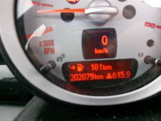 Mini Cooper PEPPER 1.6 I CLIMA PANO picture 20