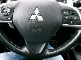 Mitsubishi Outlander 2.0 PHEV INSTYLE+ picture 17