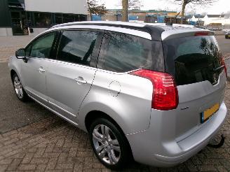 Peugeot 5008 2.0 HDiF EXECUTIVE 7 PERSOONS CLIM NAVI PANO picture 7