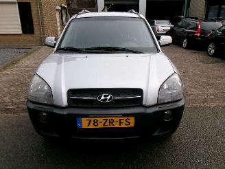 Hyundai Tucson 2.0I STYLE AIRCO picture 3