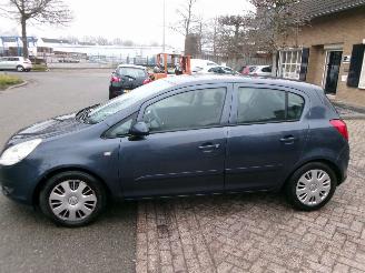 Opel Corsa 1.2-16V ENJOY AIRCO picture 2
