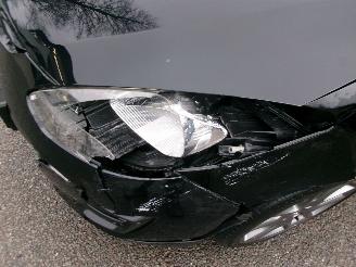 Mazda 2 1.3 COOL picture 3