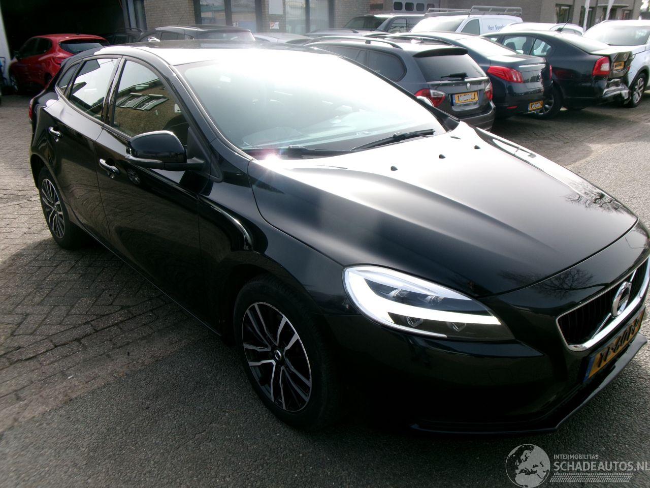 Volvo V-40 1.5 I EDITION+  AUTOMAAT CLIMA NAVI