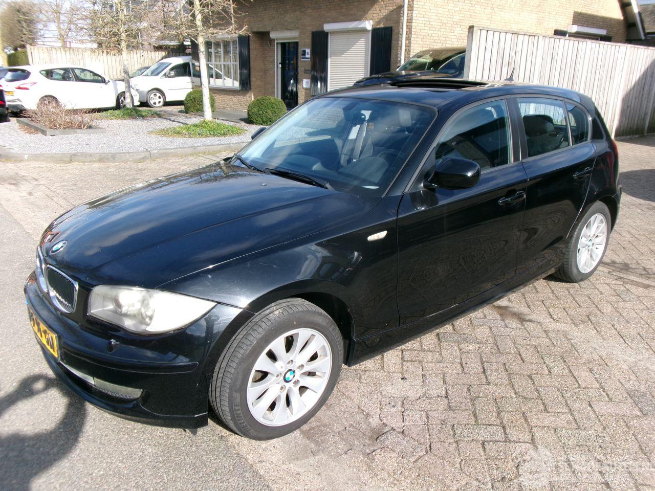 BMW 1-serie 116 I HIGH EXECUTIVE CLIMA NAVI