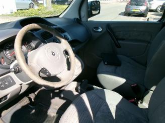 Renault Kangoo FAMILY 1.6-16V E3XPRESSION AUTOMAAT picture 17
