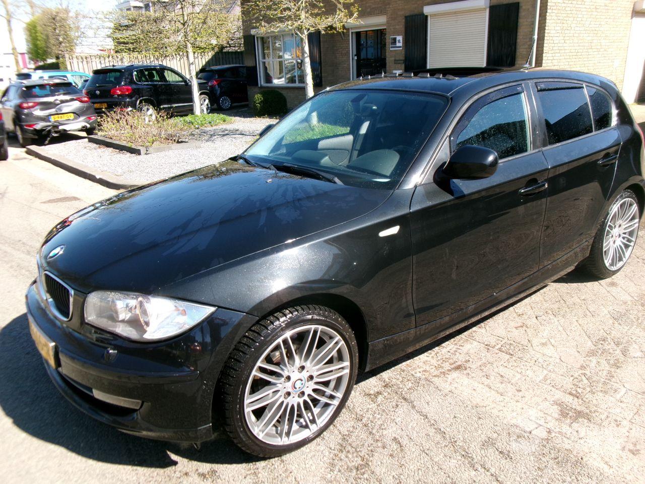 BMW 1-serie 118 I EXE AUTOMAAT