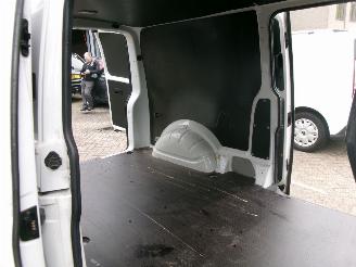 Volkswagen Transporter 2.0 TDI L2 HIGHLINE AUTOMAAT picture 14