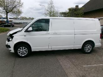 Volkswagen Transporter 2.0 TDI L2 HIGHLINE AUTOMAAT picture 2
