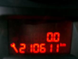 Fiat Scudo 2.0 MULTIJET INVALIDE VERVOER GEEN SCHADE 5 PERSOONS picture 19