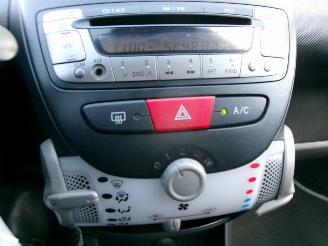 Toyota Aygo 1.0 VVT-I NOW AIRCO picture 15