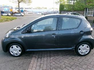 Toyota Aygo 1.0 VVT-I NOW AIRCO picture 2