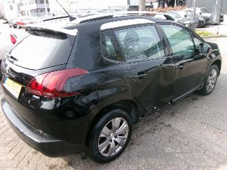 Peugeot 2008 1.2 AIRCO NAVI PANO picture 6