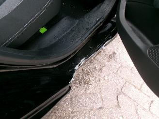 Peugeot 2008 1.2 AIRCO NAVI PANO picture 8