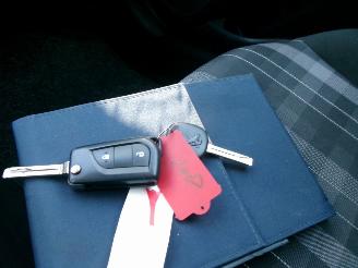 Peugeot 108 1.0e-VTI ACTIVE AIRCO picture 20