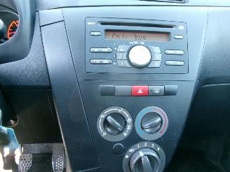 Daihatsu Cuore 1.0 CLEVER picture 13