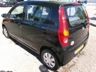 Daihatsu Cuore 1.0 CLEVER picture 10