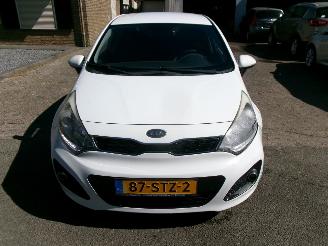 Kia Rio 1.2 CVVT PLUS PACK picture 3