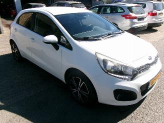 Kia Rio 1.2 CVVT PLUS PACK picture 4