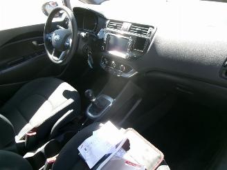 Kia Rio 1.2 CVVT PLUS PACK picture 11