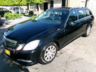 krockskadad bil auto Mercedes E-klasse 200 CDI AUTOMAAT CLIMA NAVI 2012/12