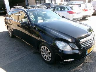 Mercedes E-klasse 200 CDI AUTOMAAT CLIMA NAVI picture 4