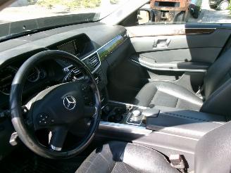 Mercedes E-klasse 200 CDI AUTOMAAT CLIMA NAVI picture 14