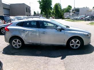 Volvo V-40 1.6 D2 MOMENTUM CLIMA  NAVI picture 7