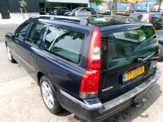 Volvo V-70 2.4 D5 GEARTRONIC BLACK SAPPHIRE EDITION II picture 8