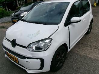 skadebil auto Volkswagen Up! 1.0 BMT MOVE UP AIRCO 2017/1