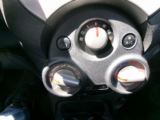 Nissan Micra 1.2 30TH ANNIVERSARY AIRCO picture 16