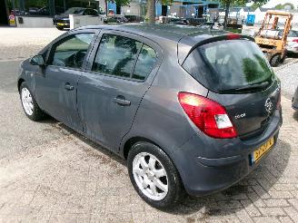 Opel Corsa 1.4-16V COSMO AIRCO picture 8