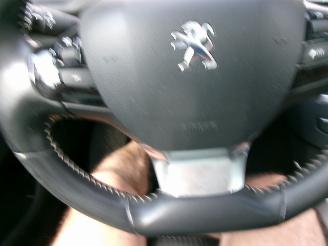 Peugeot 308 1.2 I BLUE LEASE PREMIUM 82.749 KM NAP picture 22