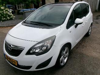 uszkodzony samochody osobowe Opel Meriva 1.4 I COSMO AIRCO PANO 2011/12