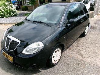 krockskadad bil auto Lancia Ypsilon 1.4-16V SPORT 2008/10