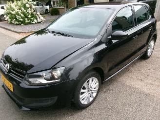 damaged passenger cars Volkswagen Polo 1.2 TSI BLUEMOTION EDITION 2013/10