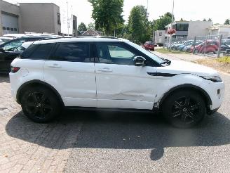 Land Rover Range Rover Evoque 2.2 TD4 4WD PRETIGE picture 5