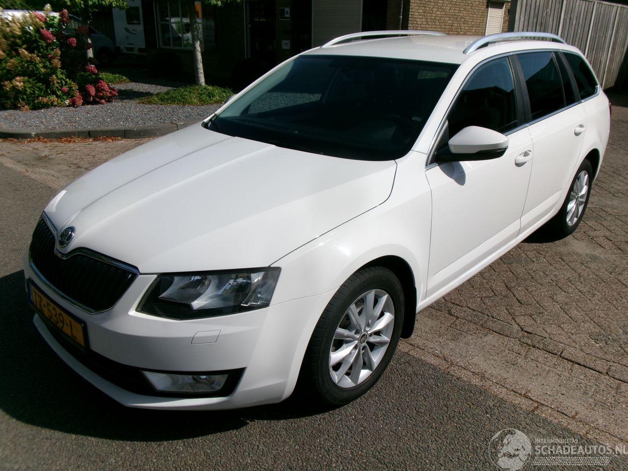 Skoda Octavia 1.6 TDI AMBITION BUSINESSLINE CLIMA