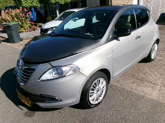 Auto incidentate Lancia Ypsilon TWIN-AIR GOLD AUTOMAAT  41.078 KM N.A.P 2013/9