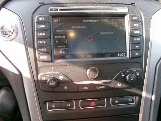 Ford Mondeo 1.6 I PLATINUM CLIMA NAVI GEEN SCHADE picture 15