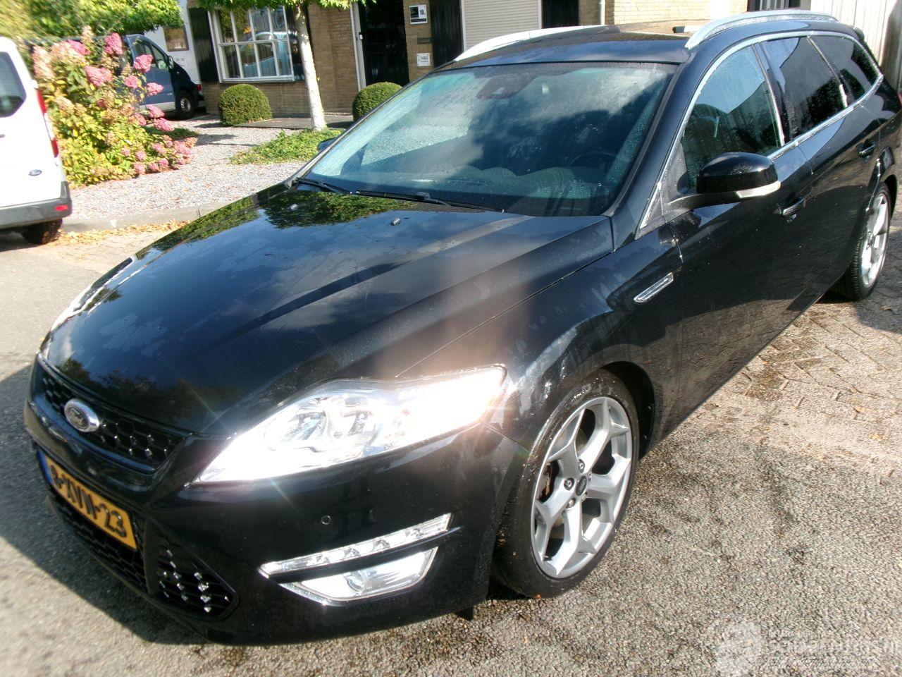 Ford Mondeo 1.6 I PLATINUM CLIMA NAVI GEEN SCHADE